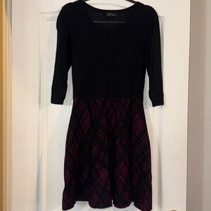 BCX Women's Black and Burgundy sweater dress